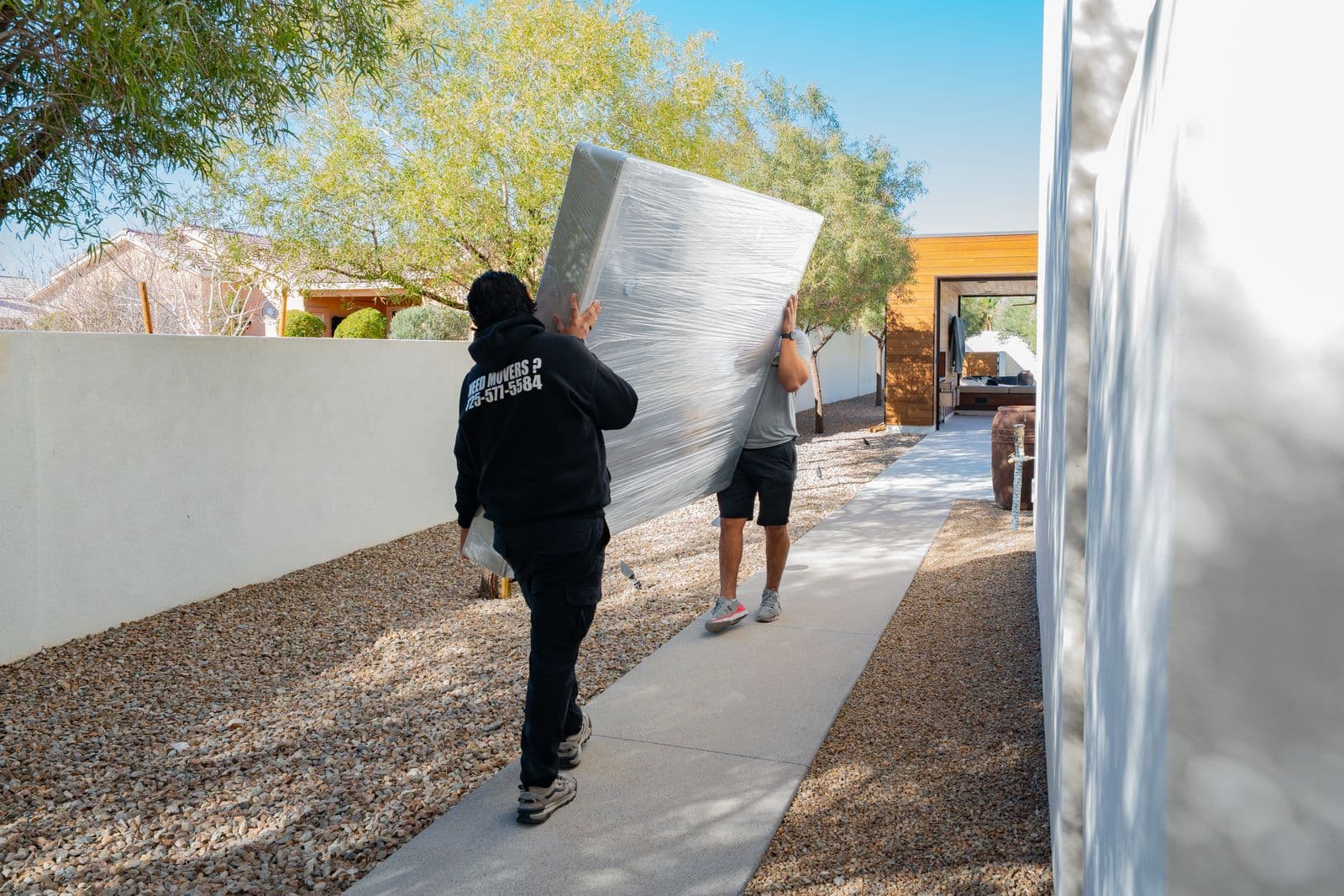 Coyotes Moving crew handling a full-service move in Las Vegas